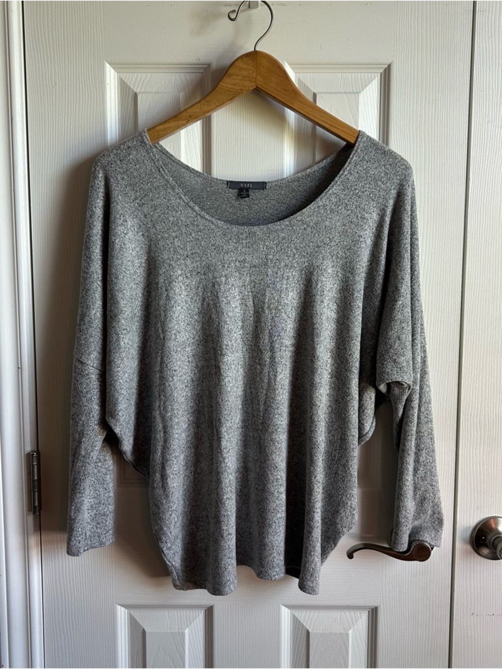 Gyft grey long sleeve batwing scoop neck soft knit balletcore top